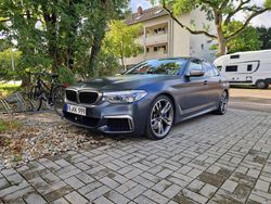 Grau Gebraucht 2020 BMW M550 Comfort Edition Limousine | 52.000 € (Fairer Preis)