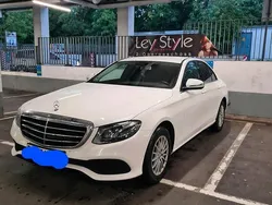 Weiß Gebraucht 2016 Mercedes E200 Limousine | 26.400 € (Etwas zu teuer)