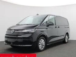 Schwarz Gebraucht 2024 VW Multivan Life Van / Kleinbus | 50.950 € (Guter Preis)