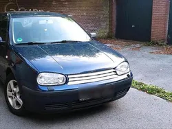 Blau Gebraucht 2003 VW Golf IV Kleinwagen | 480 € (Superpreis)