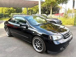 Schwarz Gebraucht 2005 Opel Astra Coupé | 3.999 € (Teuer)