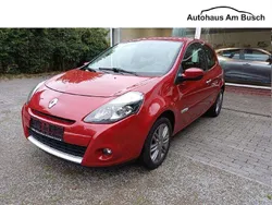 Rot Gebraucht 2010 Renault Clio II Dynamique Limousine | 2.990 € (Fairer Preis)