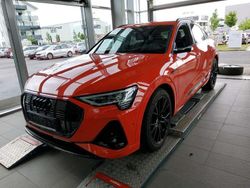 Catalunyarot metallic Gebraucht 2022 Audi e-tron Sportback S-Line SUV | 44.335 € (Fairer Preis)