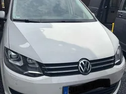 Weiß Gebraucht 2014 VW Sharan Highline Van / Kleinbus | 13.500 € (Superpreis)