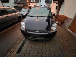 Blau Gebraucht 2007 Ford Fiesta Kleinwagen | 300 € (Superpreis)