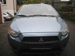 Blau Gebraucht 2009 Mitsubishi Colt Limousine | 2.100 € (Guter Preis)