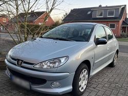 Blau Gebraucht 2008 Peugeot 206+ Kleinwagen | 1.900 €