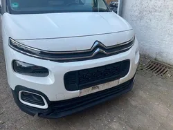 Weiß Gebraucht 2019 Citroën Berlingo Feel Van / Kleinbus | 10.900 € (Guter Preis)