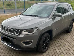 Grau Gebraucht 2020 Jeep Compass SUV | 19.900 € (Guter Preis)