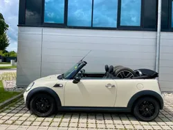 Weiß Gebraucht 2009 Mini Cooper Cabriolet Cabrio | 6.999 € (Fairer Preis)