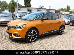 Orange Gebraucht 2017 Renault Scénic IV Bose Edition Van / Kleinbus | 8.900 € (Etwas zu teuer)