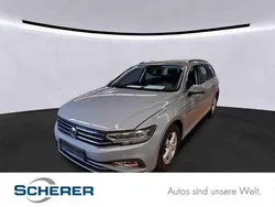 Grau Gebraucht 2022 VW Passat Business Kombi | 23.888 € (Fairer Preis)