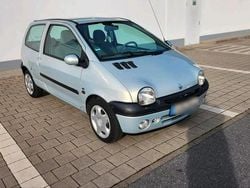 Silber Gebraucht 2006 Renault Twingo Kleinwagen | 1.899 € (Etwas zu teuer)