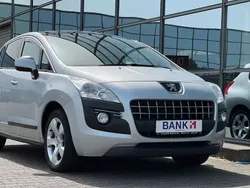 Grau Gebraucht 2011 Peugeot 3008 Premium SUV | 6.888 € (Fairer Preis)