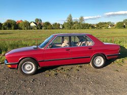 Rot Gebraucht 1986 BMW 525 Limousine | 24.700 €