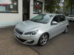 Silber Gebraucht 2015 Peugeot 308 Allure Limousine | 7.950 € (Fairer Preis)