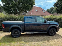 Schwarz Gebraucht 2016 Dodge Ram Abholung | 29.900 € (Fairer Preis)