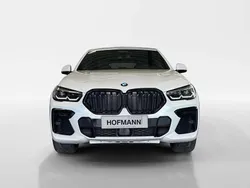 Mineralweiß metallic Gebraucht 2022 BMW X6 M M Sport SUV | 62.430 € (Teuer)
