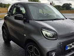 Grau Gebraucht 2023 Smart ForTwo Electric Drive Coupé | 12.500 € (Etwas zu teuer)