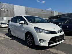 Weiß Gebraucht 2013 Toyota Verso Van / Kleinbus | 7.690 € (Fairer Preis)