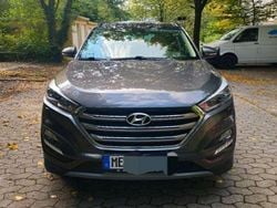 Braun Gebraucht 2017 Hyundai Tucson Premium SUV | 17.000 € (Fairer Preis)
