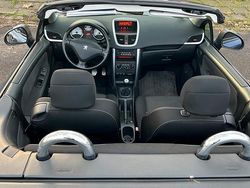 Blau Gebraucht 2007 Peugeot 207 CC Cabrio | 2.200 € (Fairer Preis)