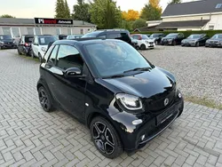 Schwarz Gebraucht 2019 Smart ForTwo Cabrio Prime Cabrio | 19.999 € (Etwas zu teuer)