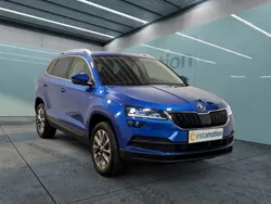 Blau Gebraucht 2021 Skoda Karoq Clever SUV | 26.180 € (Guter Preis)