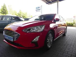 Racerot Gebraucht 2019 Ford Focus Titanium Limousine | 15.990 € (Fairer Preis)
