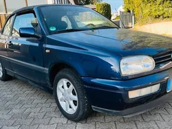 Blau Gebraucht 1995 VW Golf Cabriolet Cabrio | 2.644 €