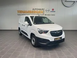 Weiß Gebraucht 2021 Opel Combo Van / Kleinbus | 18.900 € (Teuer)