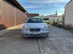 Silber Gebraucht 2000 Mercedes E200 Limousine | 4.900 € (Teuer)