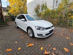 Weiß Gebraucht 2015 VW Golf VII Cup Limousine | 9.800 € (Fairer Preis)