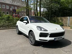 Weiß Gebraucht 2022 Porsche Cayenne SUV | 82.950 € (Guter Preis)