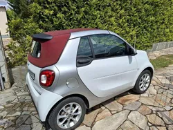 Schwarz Gebraucht 2019 Smart ForTwo Cabrio Cabrio | 14.400 € (Fairer Preis)