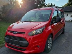 Rot Gebraucht 2018 Ford Tourneo Trend Van / Kleinbus | 11.999 € (Guter Preis)