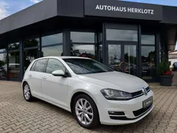 Oryxweiß (m) (metallic) Gebraucht 2014 VW Golf VII Highline Limousine | 12.980 € (Etwas zu teuer)