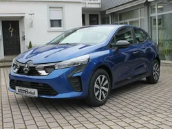 Blau Neu 2025 Mitsubishi Colt Basis Limousine | 16.990 € (Guter Preis)