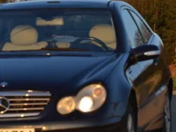 Blau Gebraucht 2004 Mercedes C200 Coupé | 2.050 € (Fairer Preis)