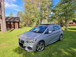 Silber Gebraucht 2016 BMW 225 Active Tourer iPerformance Van / Kleinbus | 12.490 € (Etwas zu teuer)