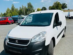 Weiß Gebraucht 2017 Peugeot Partner Van / Kleinbus | 5.900 €
