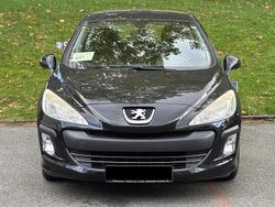 Schwarz Gebraucht 2008 Peugeot 308 Kleinwagen | 2.500 €