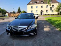 Schwarz Gebraucht 2011 Mercedes E220 Limousine | 7.800 € (Superpreis)