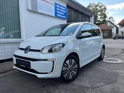 Weiß Gebraucht 2022 VW e-up! Style Kleinwagen | 15.499 € (Fairer Preis)