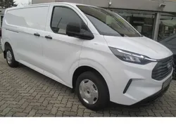 Frozen white Gebraucht 2024 Ford Transit Custom Trend Van / Kleinbus | 36.330 € (Etwas zu teuer)