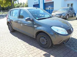 Grau Gebraucht 2009 Dacia Sandero Ambiance Kleinwagen | 980 € (Guter Preis)
