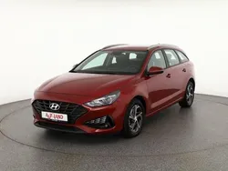 Rot Gebraucht 2023 Hyundai i30 Kombi | 19.490 € (Fairer Preis)