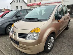Gold Gebraucht 2004 Renault Modus Dynamique Van / Kleinbus | 2.899 € (Teuer)
