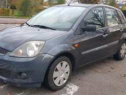 Blau Gebraucht 2006 Ford Fiesta Trend Kleinwagen | 1.750 € (Fairer Preis)