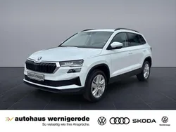 Weiß Gebraucht 2024 Skoda Karoq SE L SUV | 33.539 € (Fairer Preis)